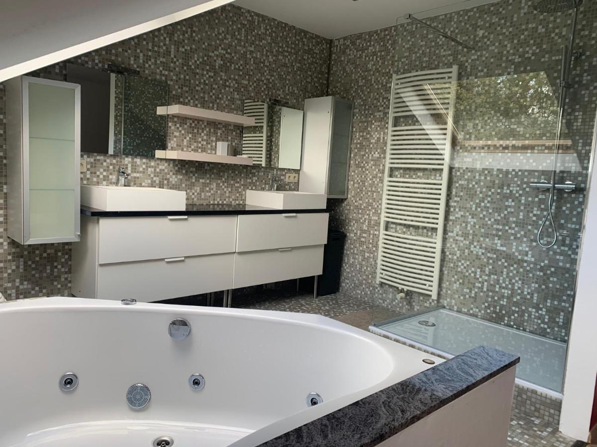 B&B Groot-Bijgaarden Center Dilbeek Bagian luar foto
