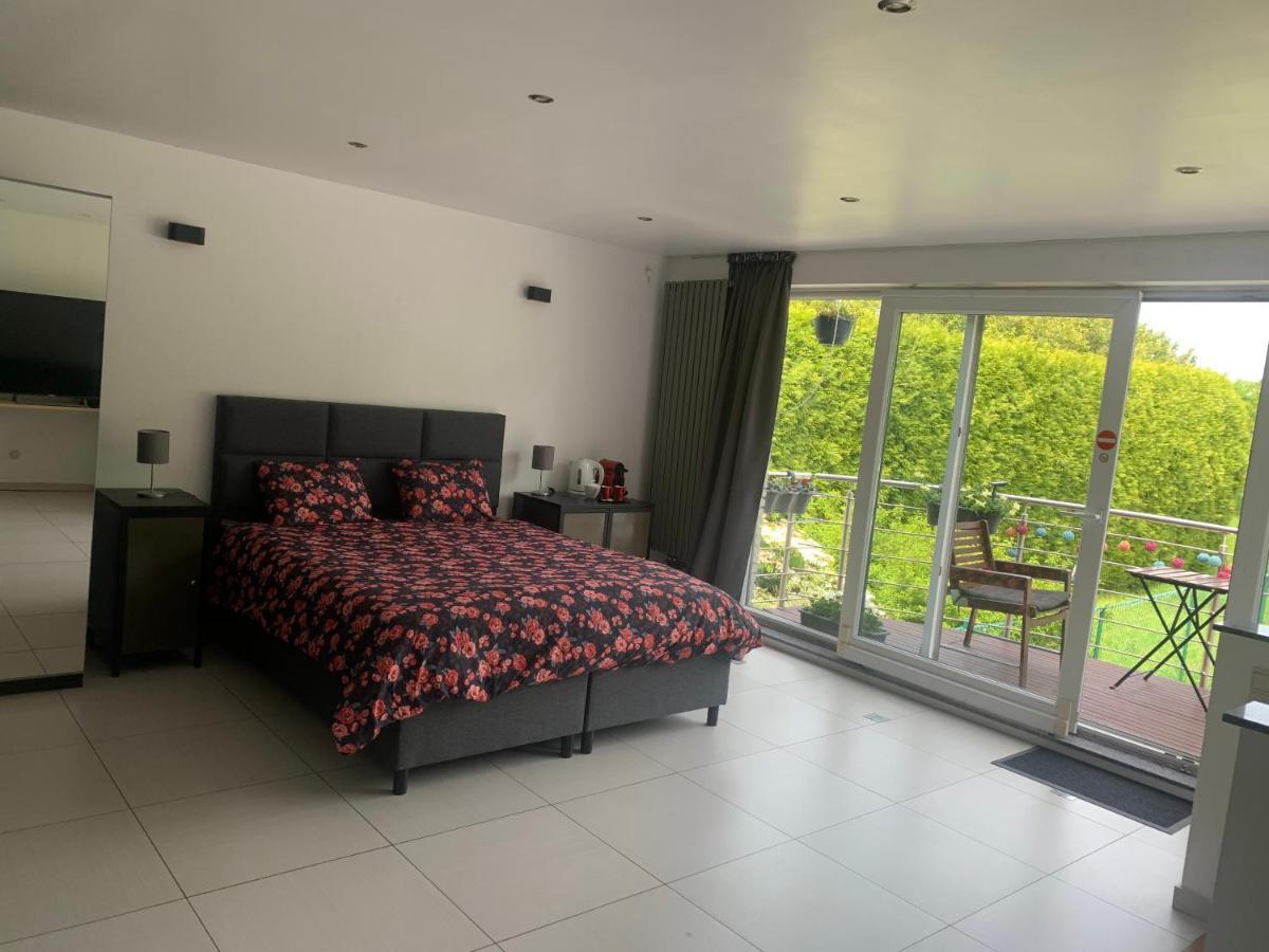 B&B Groot-Bijgaarden Center Dilbeek Bagian luar foto