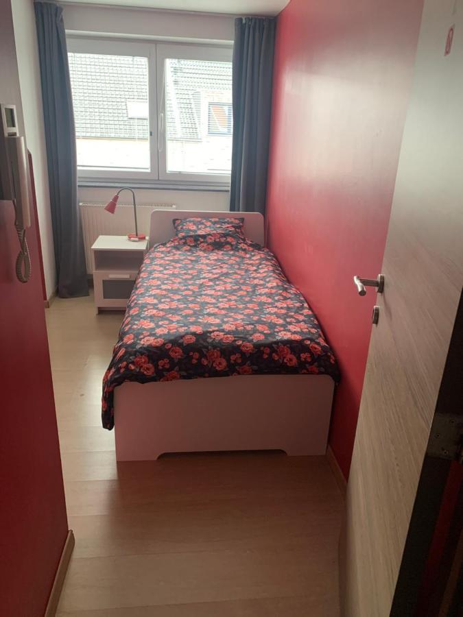 B&B Groot-Bijgaarden Center Dilbeek Bagian luar foto