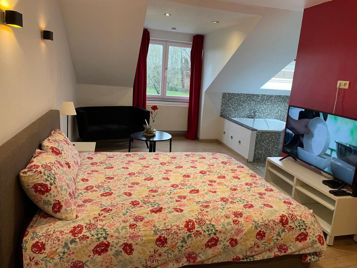 B&B Groot-Bijgaarden Center Dilbeek Bagian luar foto