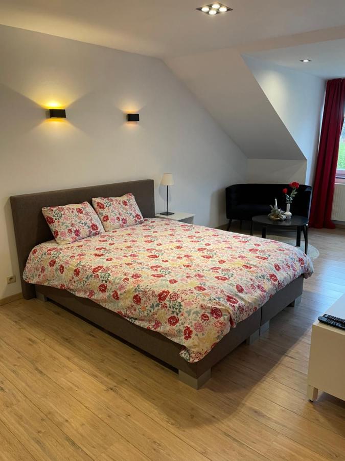 B&B Groot-Bijgaarden Center Dilbeek Bagian luar foto